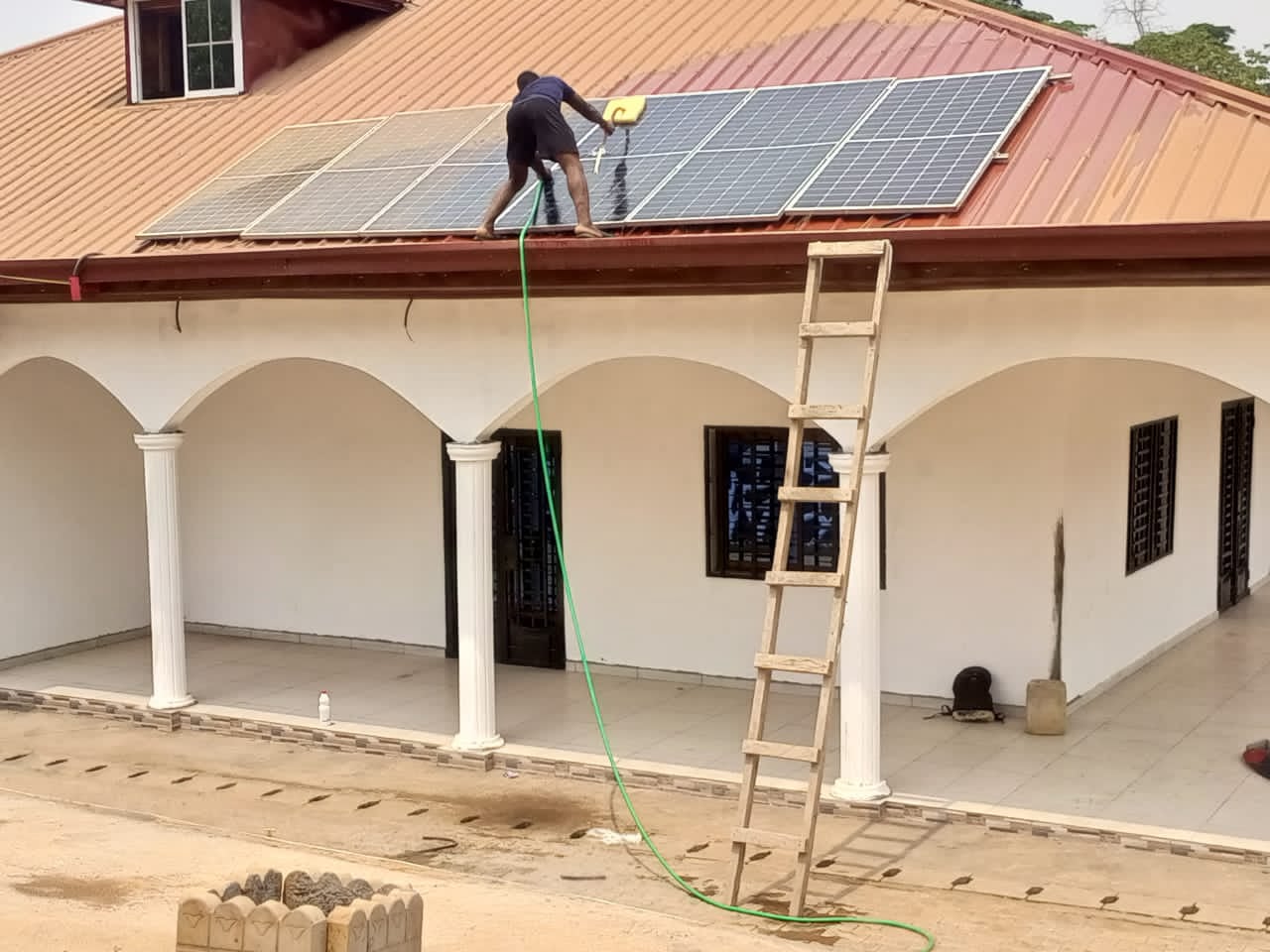 Réalisation solaire NNPIC SE